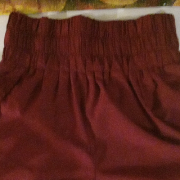 Red High Waist Relaxed Fit Shorts - Picture 2 of 5